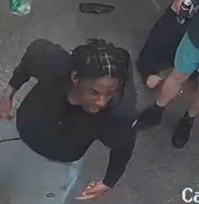 20260501 Bognor robbery suspects 47250240950 3.png